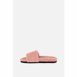 Brakeburn Pink Slider Borg Slippers -Brakeburn shop unnamed file 1070