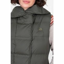 Brakeburn Green Transition Longline Gilet -Brakeburn shop unnamed file 1167