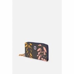 Brakeburn Green Winter Trailing Purse