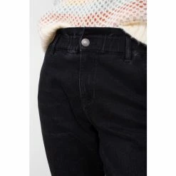 Brakeburn Black Mom Fit Jeans 7 Brakeburn Black Mom Fit Jeans -Brakeburn shop unnamed file 1270