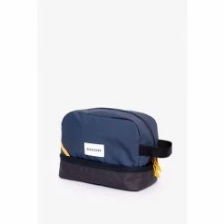 Brakeburn shop -Brakeburn shop unnamed file 1345