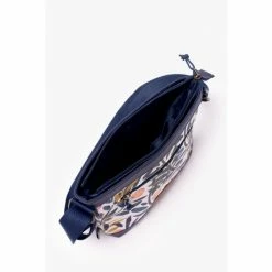 Brakeburn Cream Messenger Bag -Brakeburn shop unnamed file 248