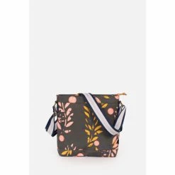 Brakeburn Green Winter Trailing Cross Body Bag 2 Brakeburn Green Winter Trailing Cross Body Bag -Brakeburn shop unnamed file 299