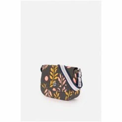 Brakeburn Green Winter Trailing Saddle Bag -Brakeburn shop unnamed file 338