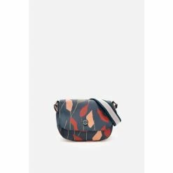 Alternative view of Brakeburn Green Turning Leaf Saddle Bag